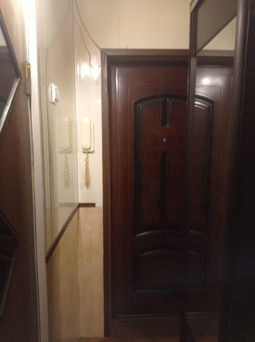 Продажа 1-комн квартиры Камозина ул, 4