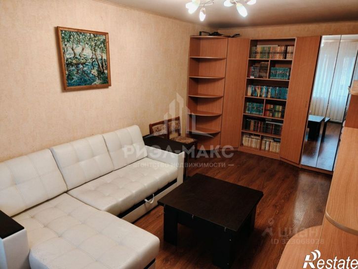 3-комн квартира ул Новозыбковская, 11А,  д. 11А