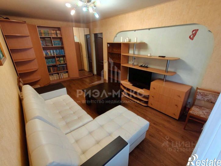 3-комн квартира ул Новозыбковская, 11А,  д. 11А