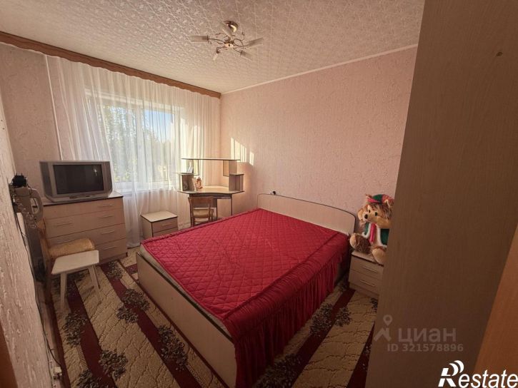 3-комн квартира микрорайон Автозаводец, 11