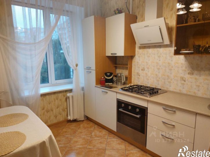 2-комн квартира ул Романа Брянского, 1,  д. 1