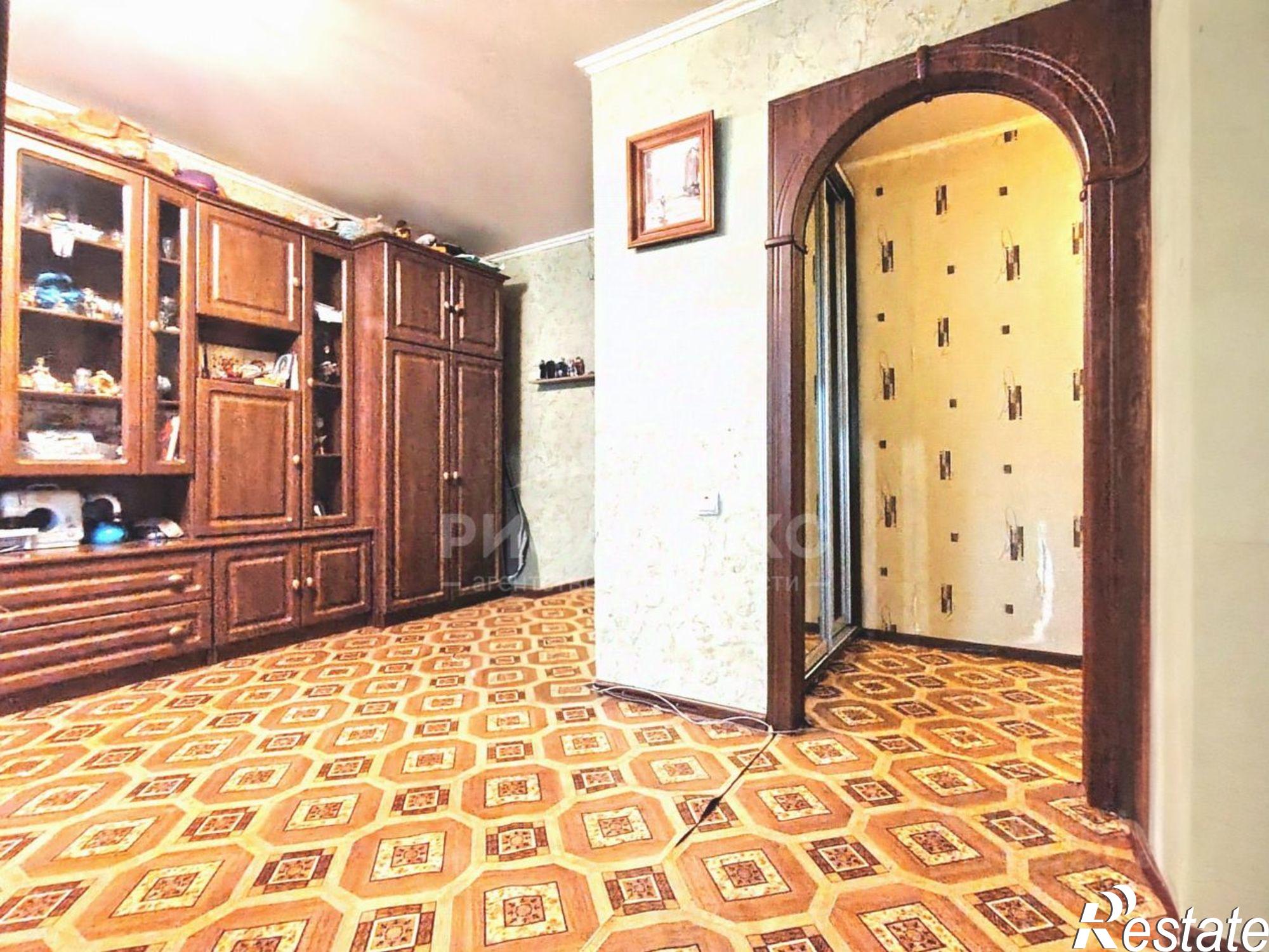 Купить квартиру за 2 500 000 рублей на ул Новозыбковская, 16