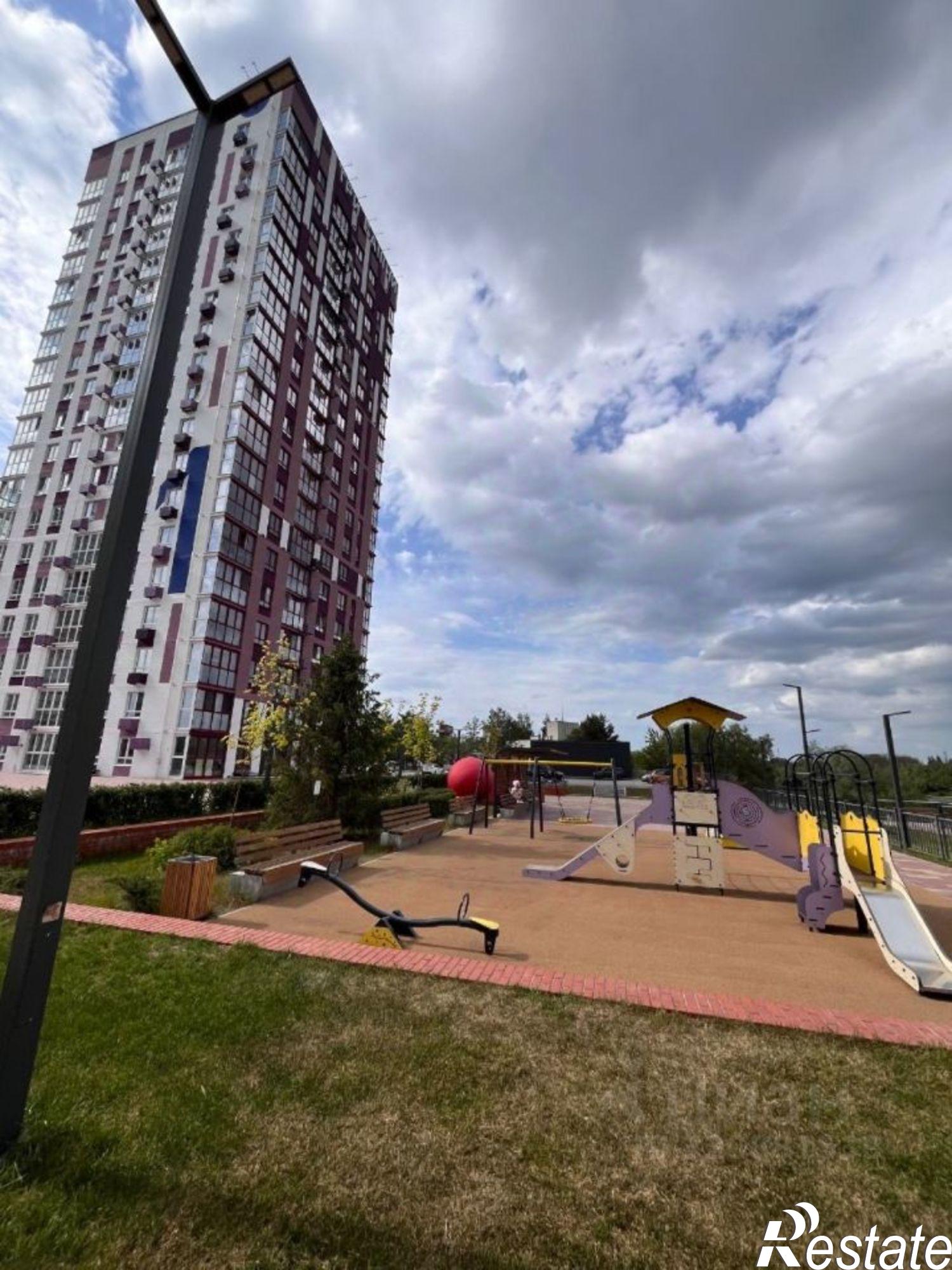 Купить квартиру за 4 800 000 рублей на улица Комарова, 47