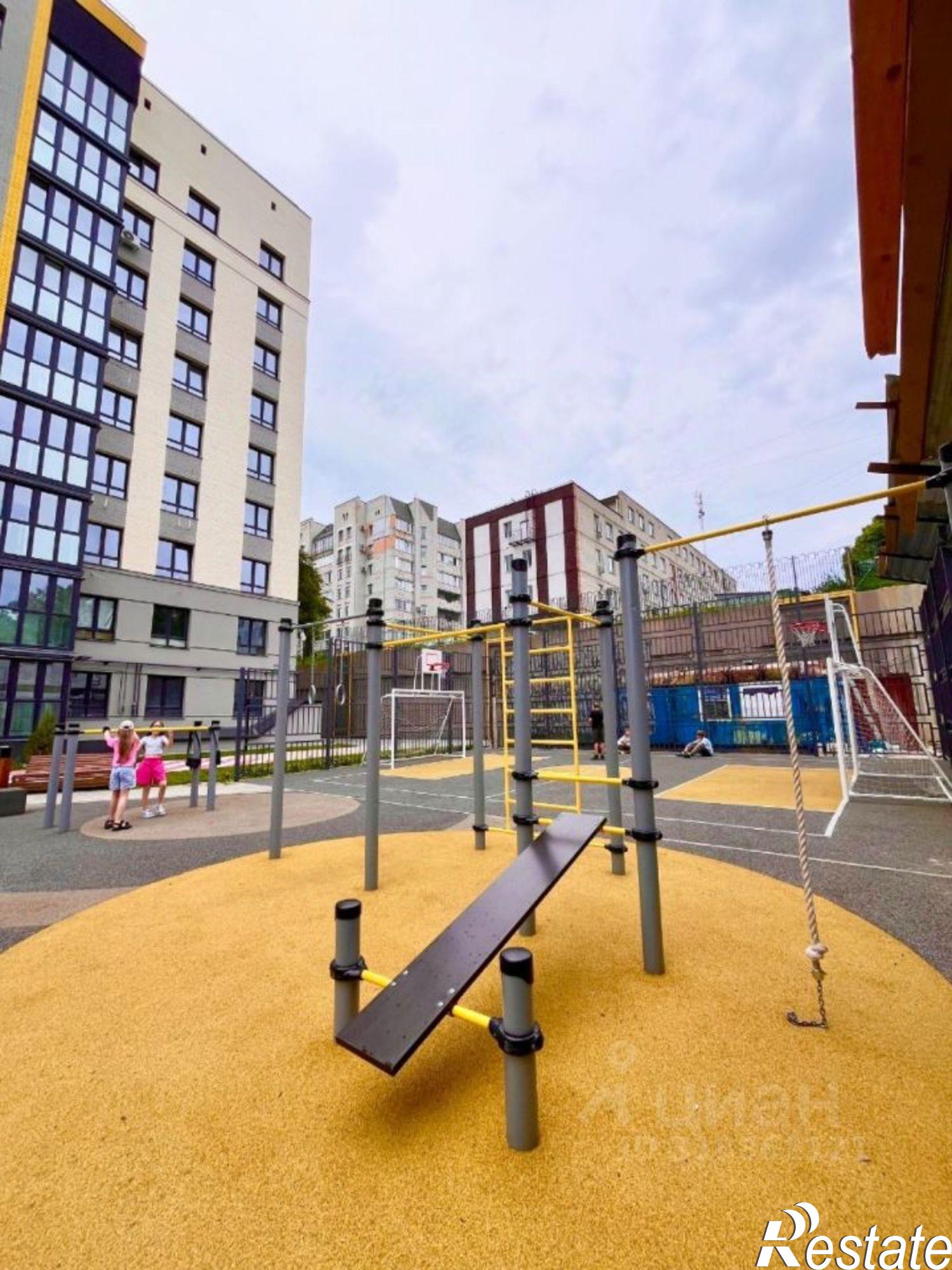 Купить квартиру за 8 358 000 рублей на улица Крапивницкого, 39 к3