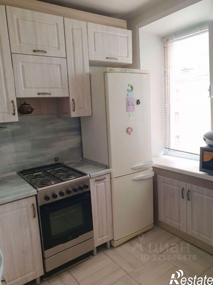 2-комн квартира ул Красной Гвардии, д 18