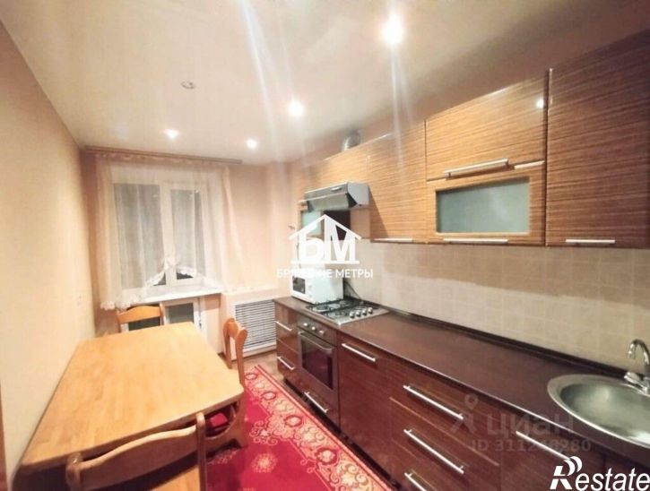 3-комн квартира улица Крахмалёва, 31,  д. 31