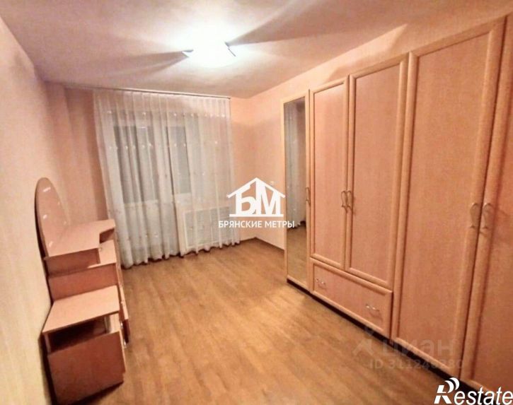 3-комн квартира улица Крахмалёва, 31,  д. 31