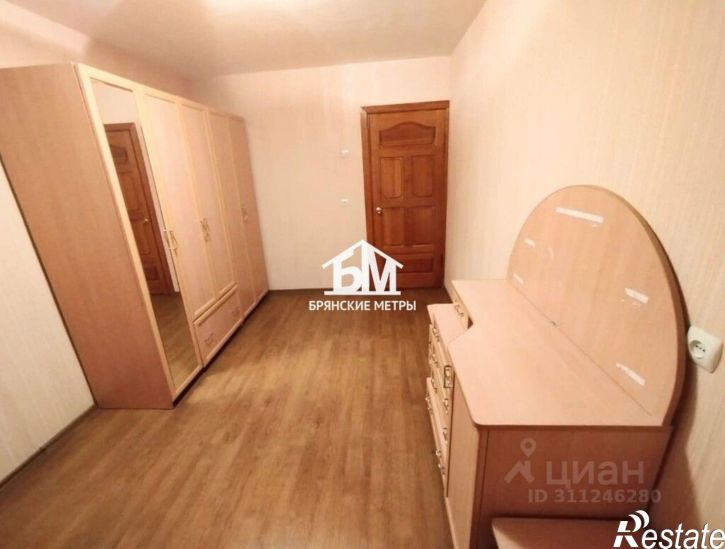 3-комн квартира улица Крахмалёва, 31,  д. 31