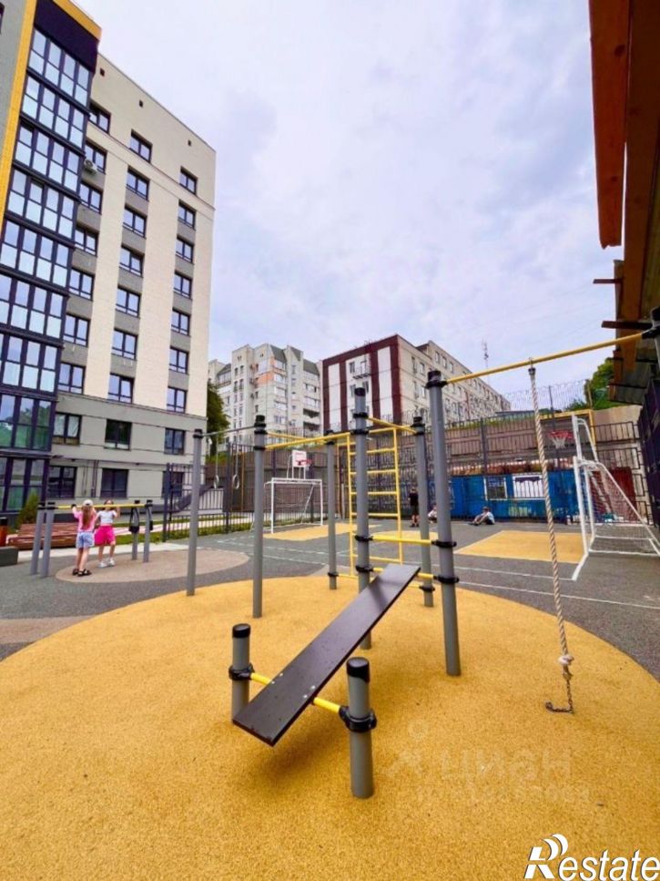 2-комн квартира улица Крапивницкого, 39 к3,  д. 39 к3