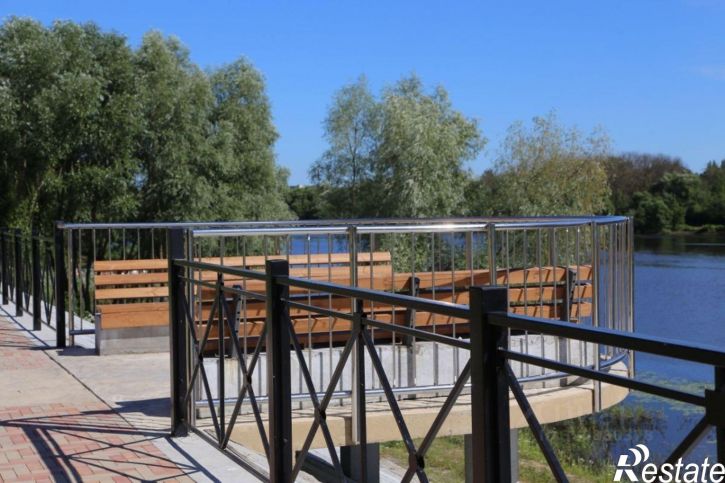 3-комн квартира улица Комарова, 47,  д. 47