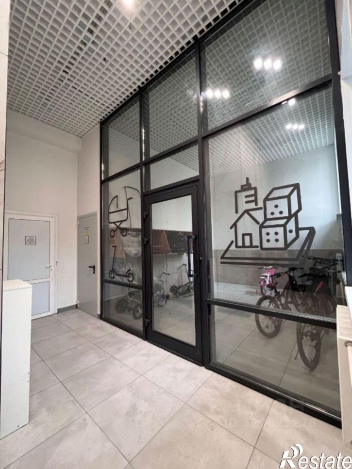 2-комн квартира улица Крапивницкого, 39 к3,  д. 39 к3