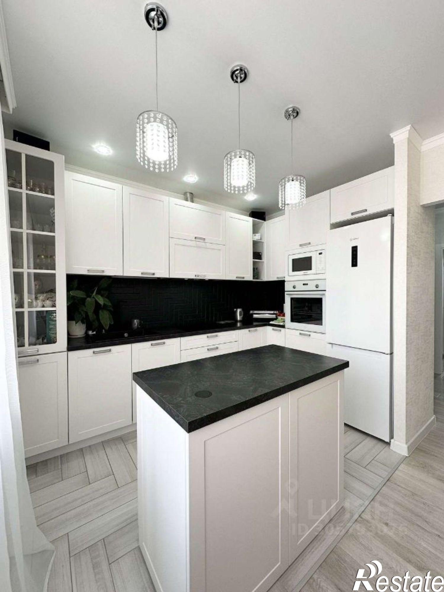 Купить квартиру за 13 700 000 рублей на ул Степная, 12