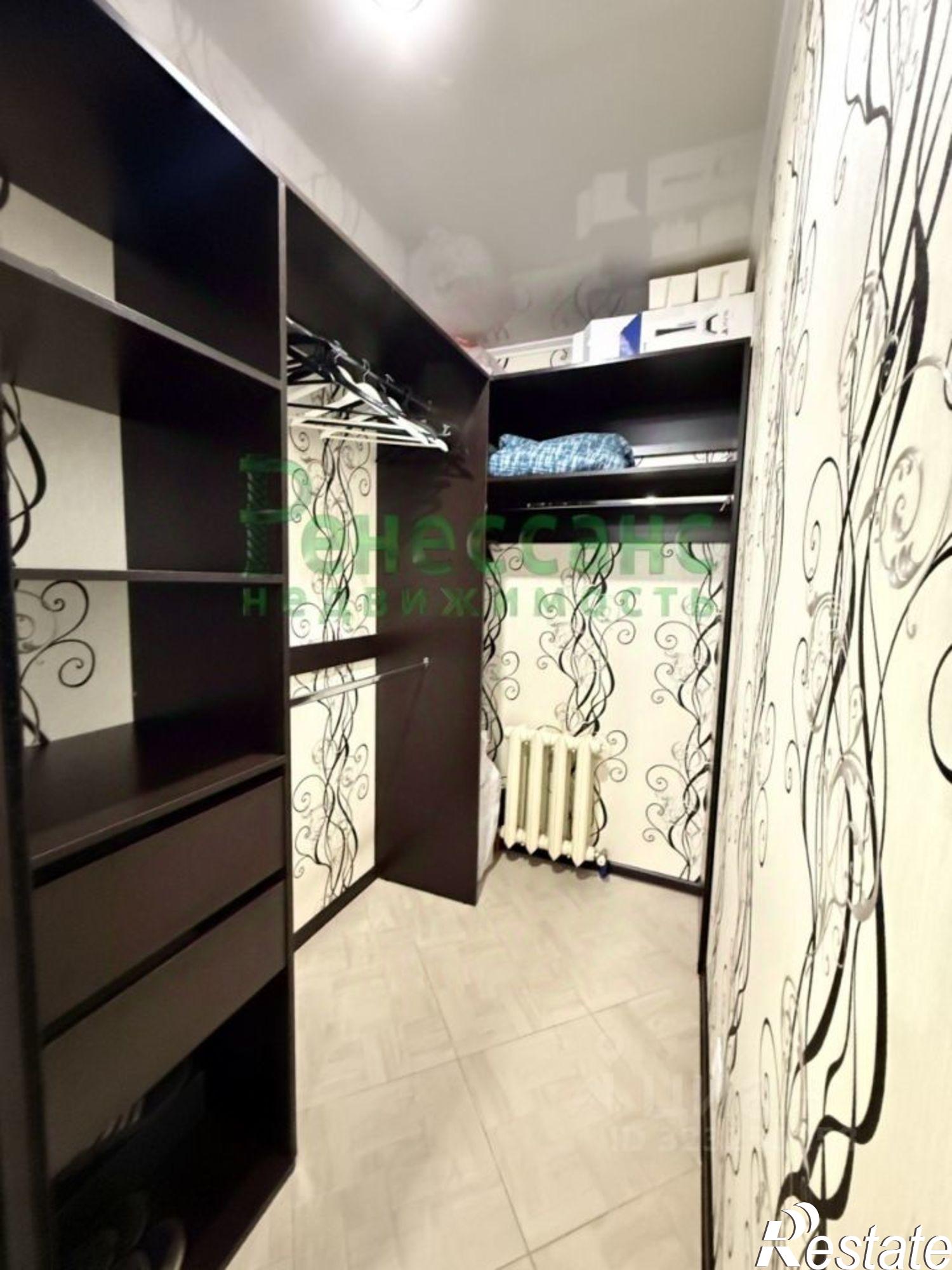 Сдать квартиру за 25 000 рублей на улица Горбатова, 33