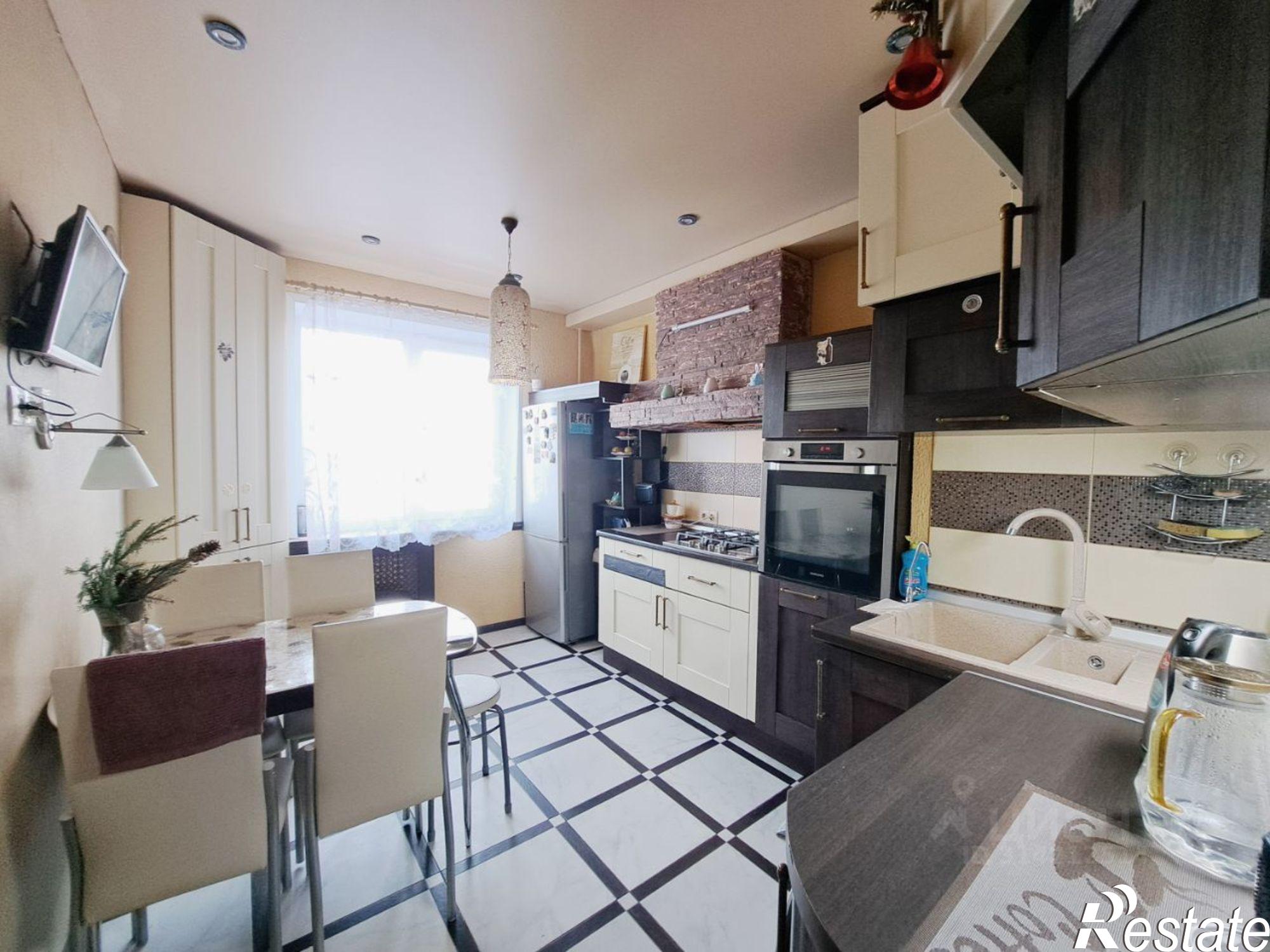 Купить квартиру за 5 590 000 рублей на улица Медведева, 5