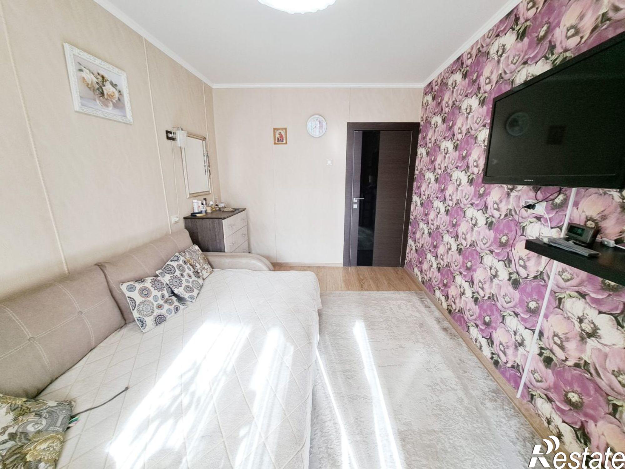 Купить квартиру за 5 590 000 рублей на улица Медведева, 5