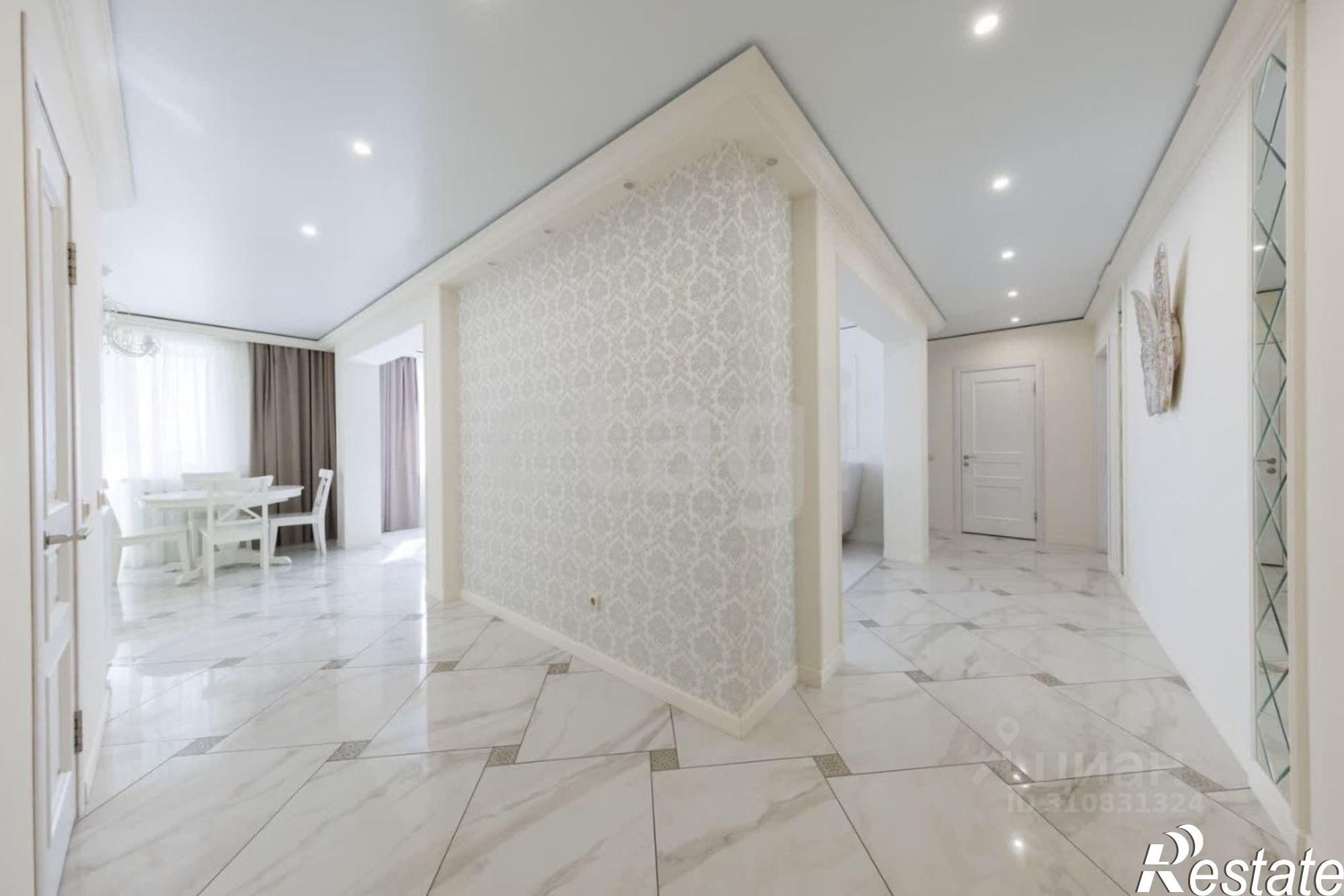 Купить квартиру за 13 500 000 рублей на улица Горбатова, 41