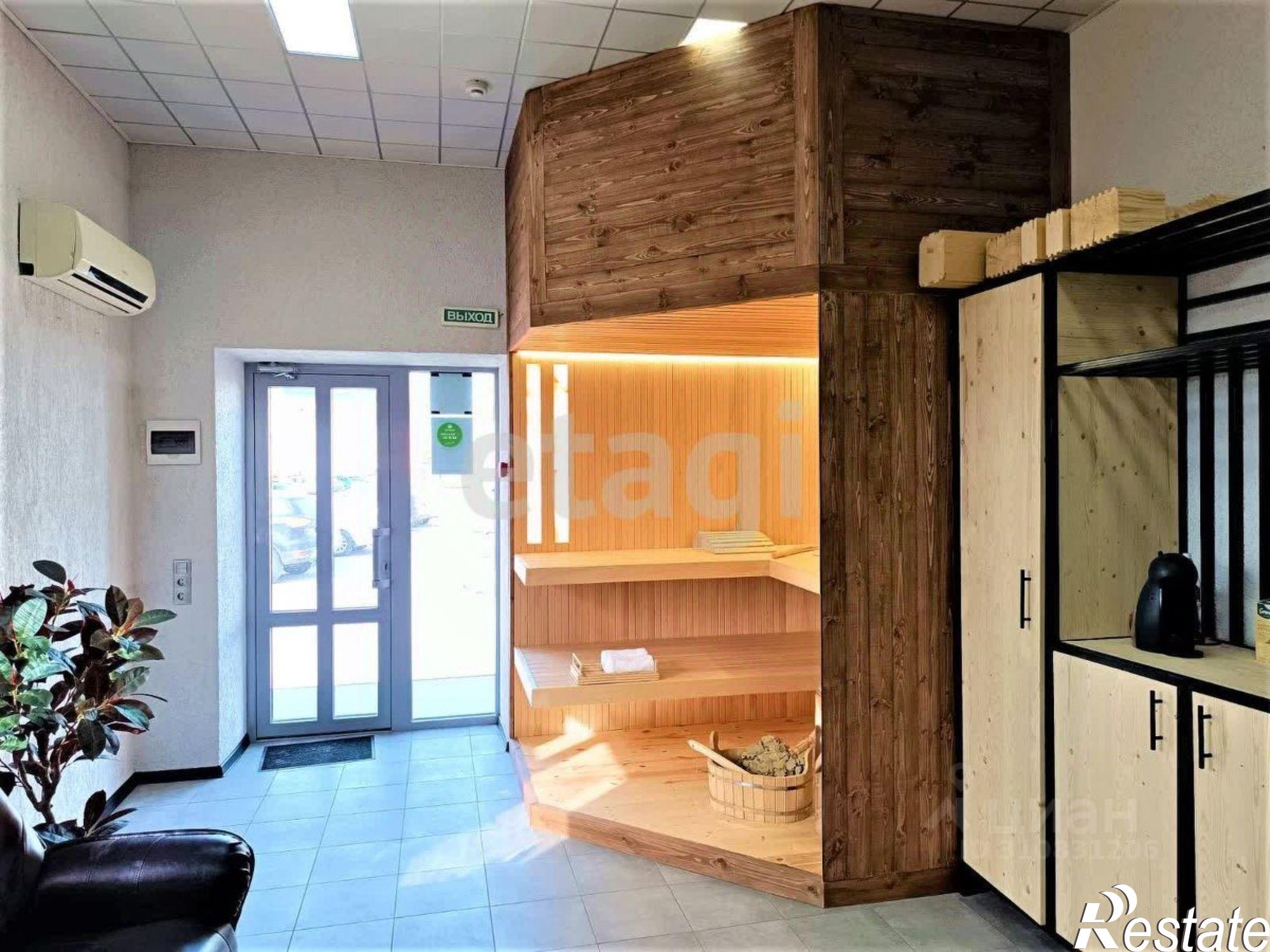 Купить торговое помещение за 140 427 000 рублей на Сталелитейная улица, 12А