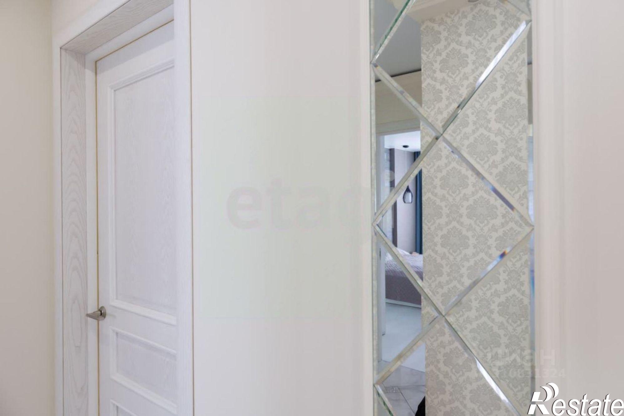 Купить квартиру за 13 500 000 рублей на улица Горбатова, 41