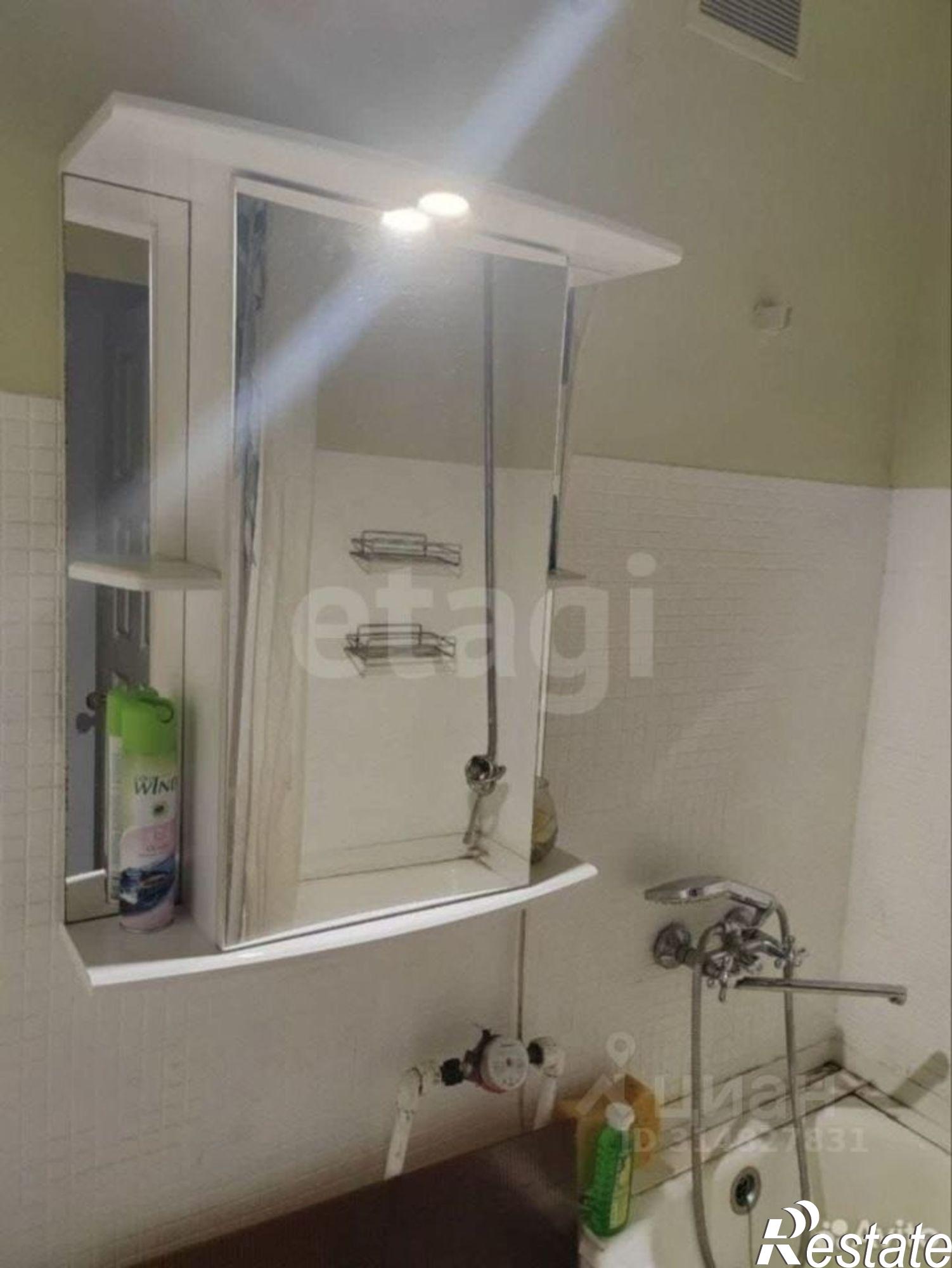 Купить квартиру за 2 300 000 рублей на Новозыбковский переулок, 12