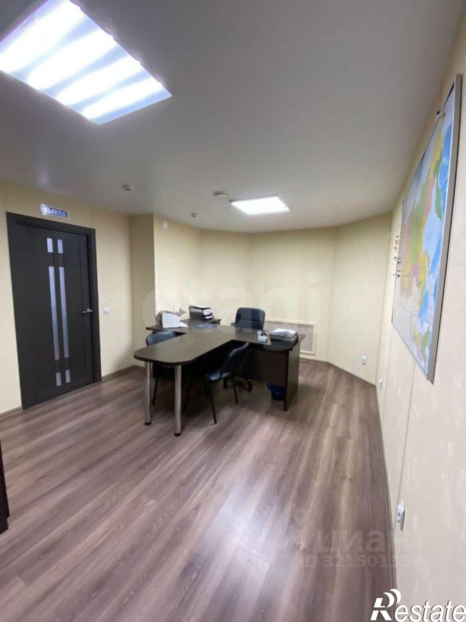 Купить офис, помещение под офис за 4 689 500 рублей на улица Комарова, 51