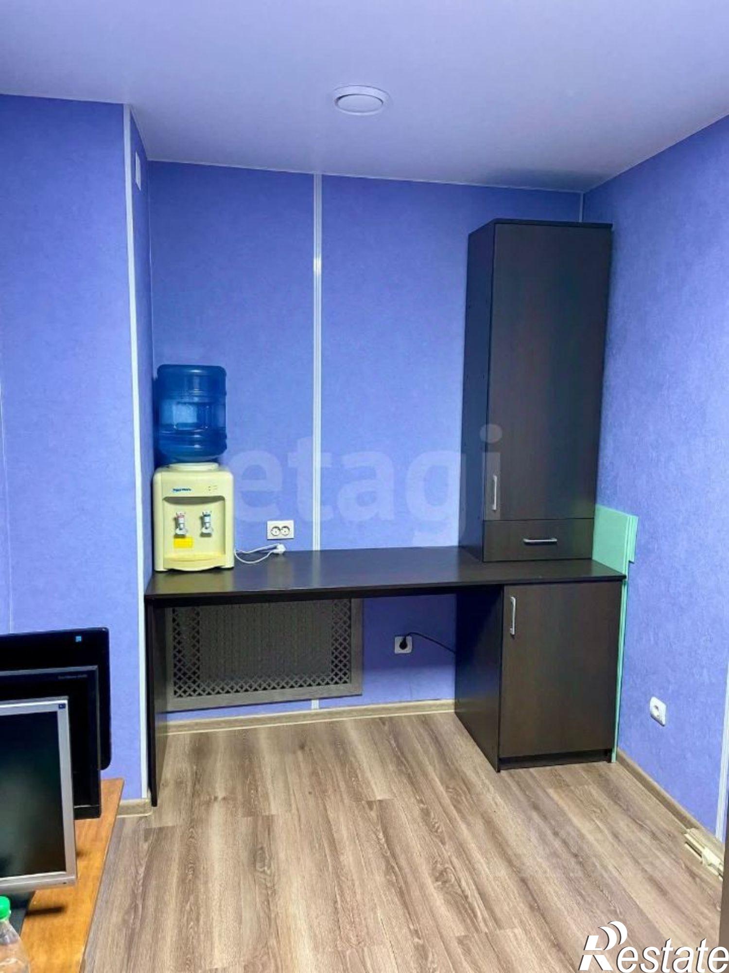 Купить офис, помещение под офис за 4 689 500 рублей на улица Комарова, 51