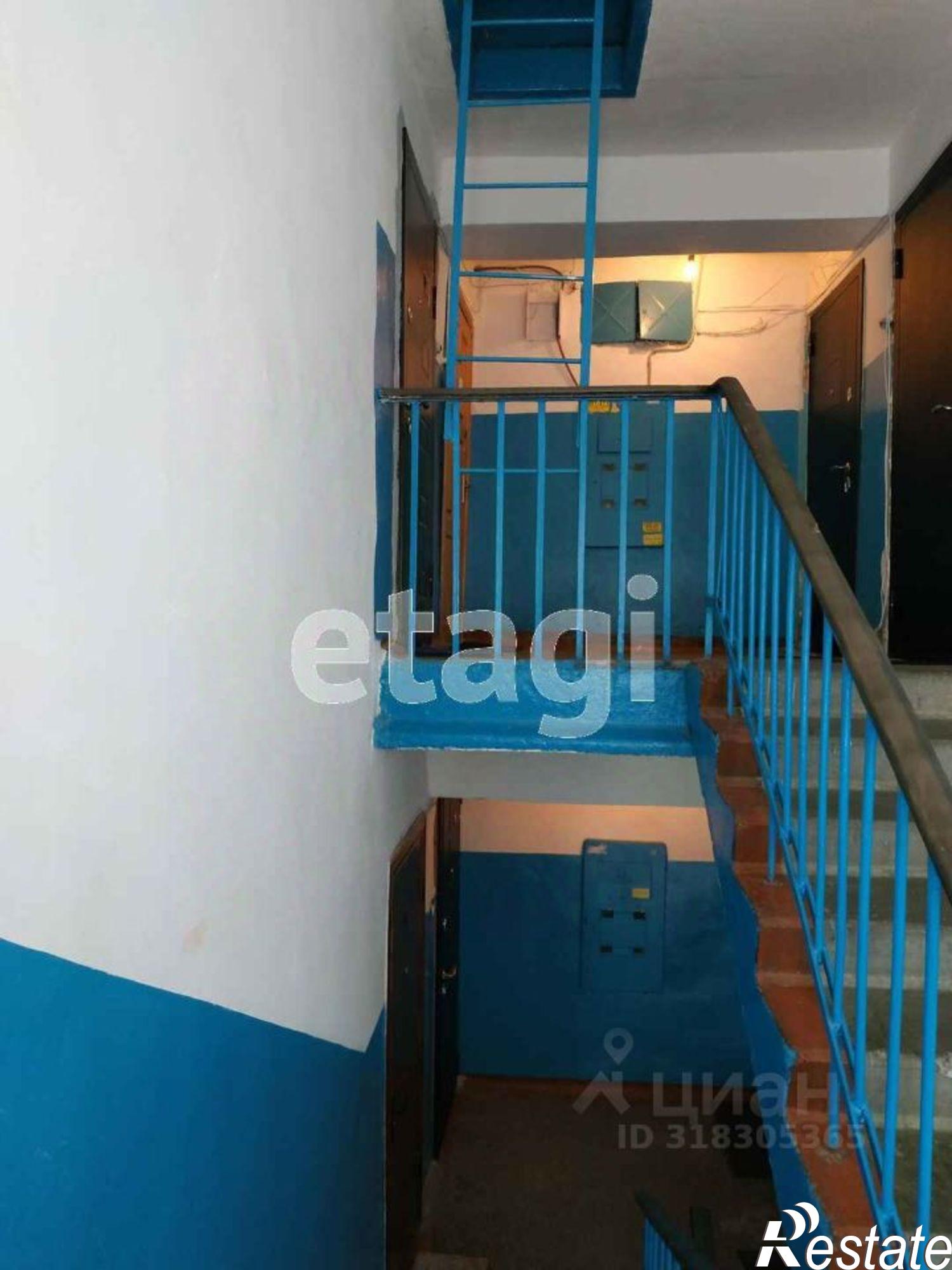 Купить квартиру за 3 442 400 рублей на Октябрьская улица, 13