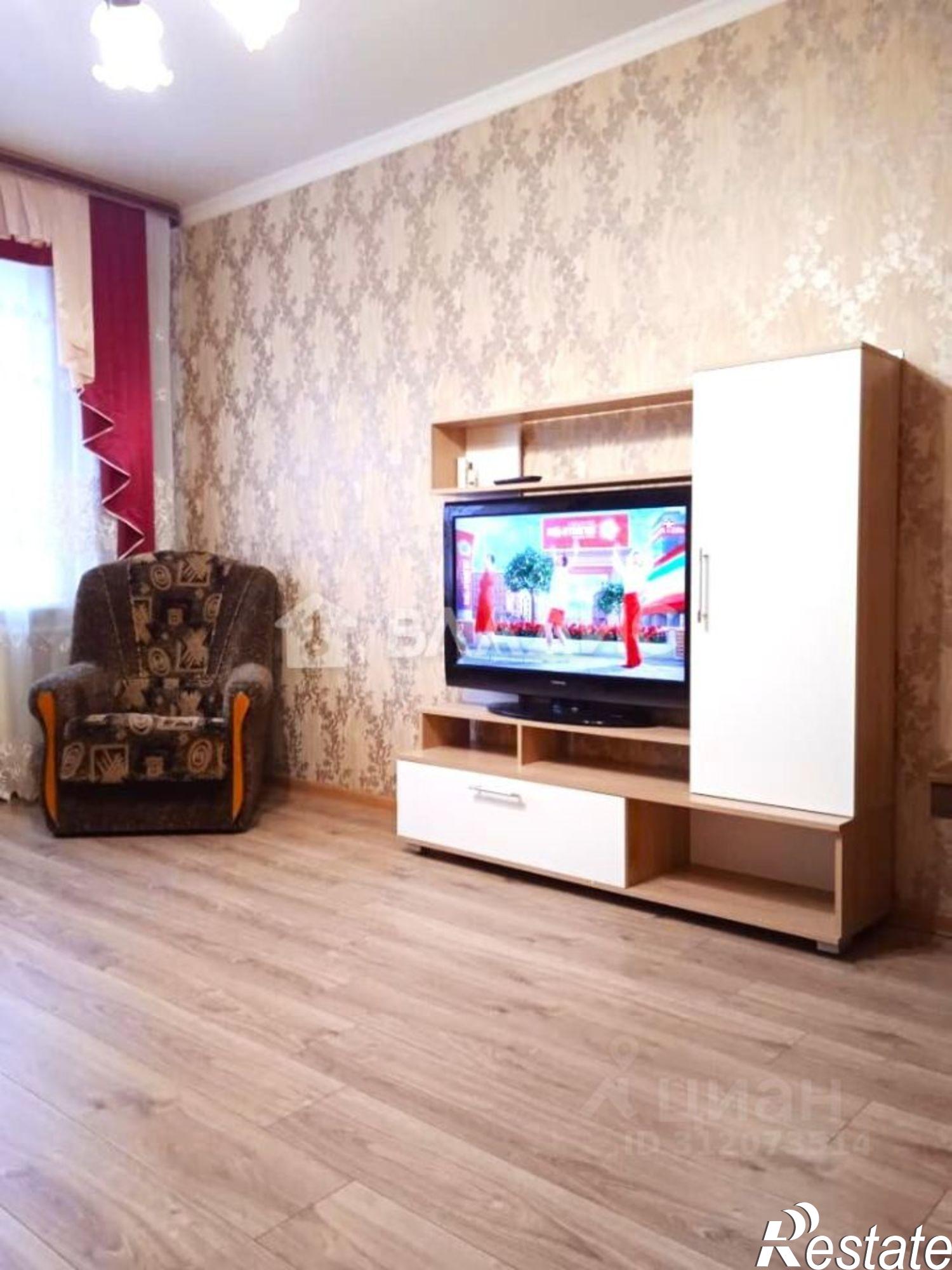 Купить квартиру за 5 000 000 рублей на Деснинская улица, 11