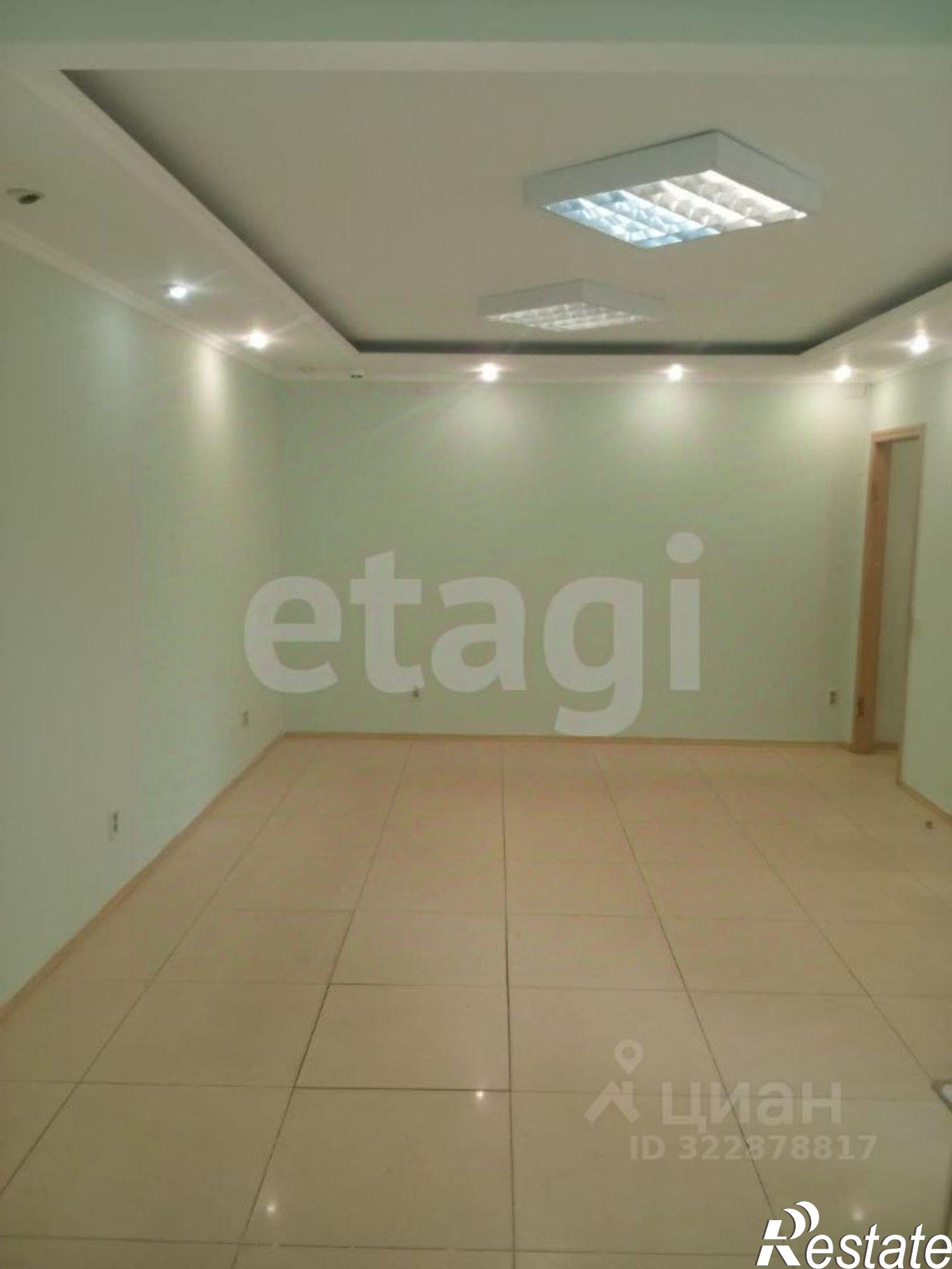 Купить торговое помещение за 5 361 640 рублей на Октябрьская улица, 13