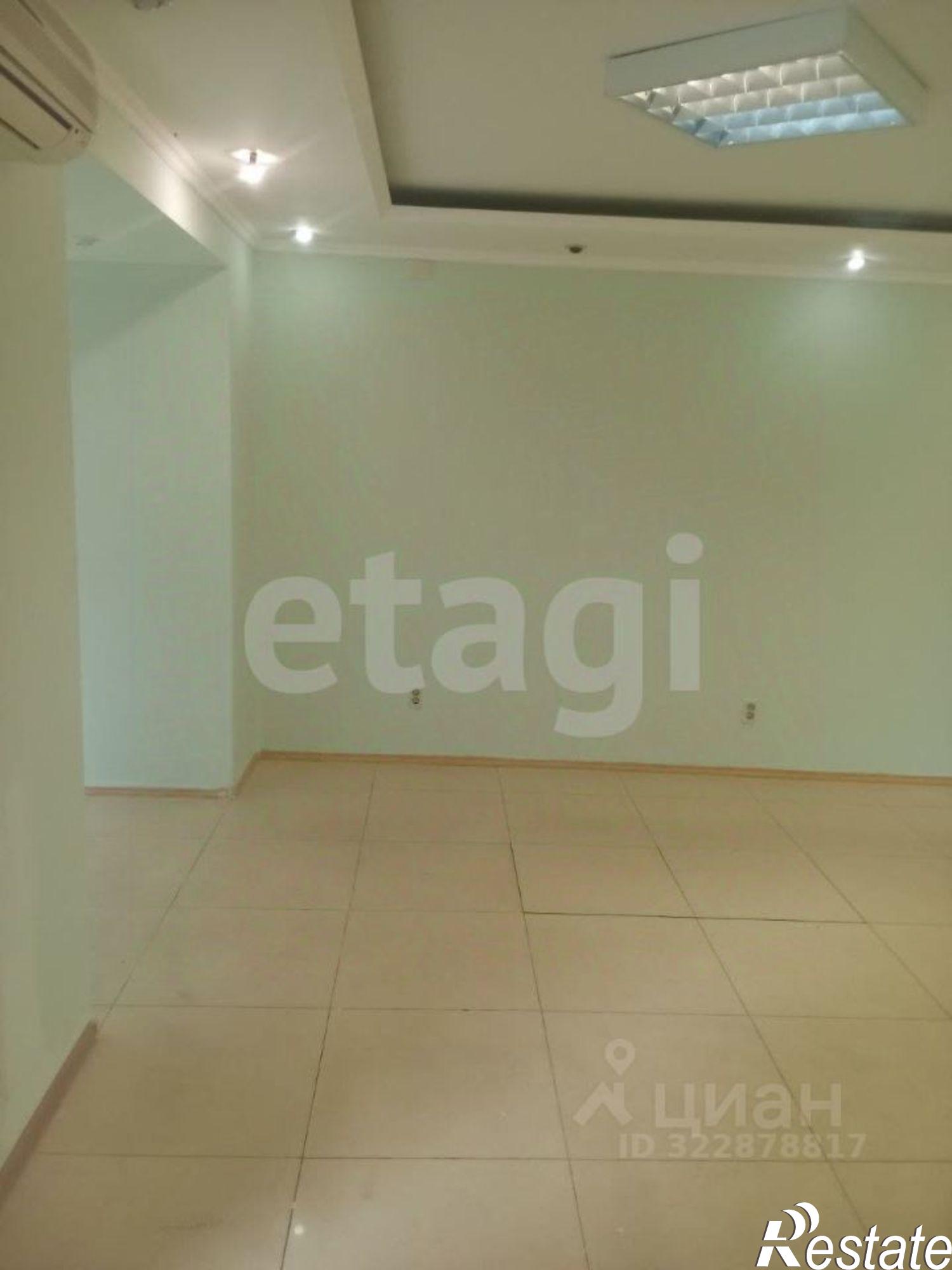 Купить торговое помещение за 5 361 640 рублей на Октябрьская улица, 13