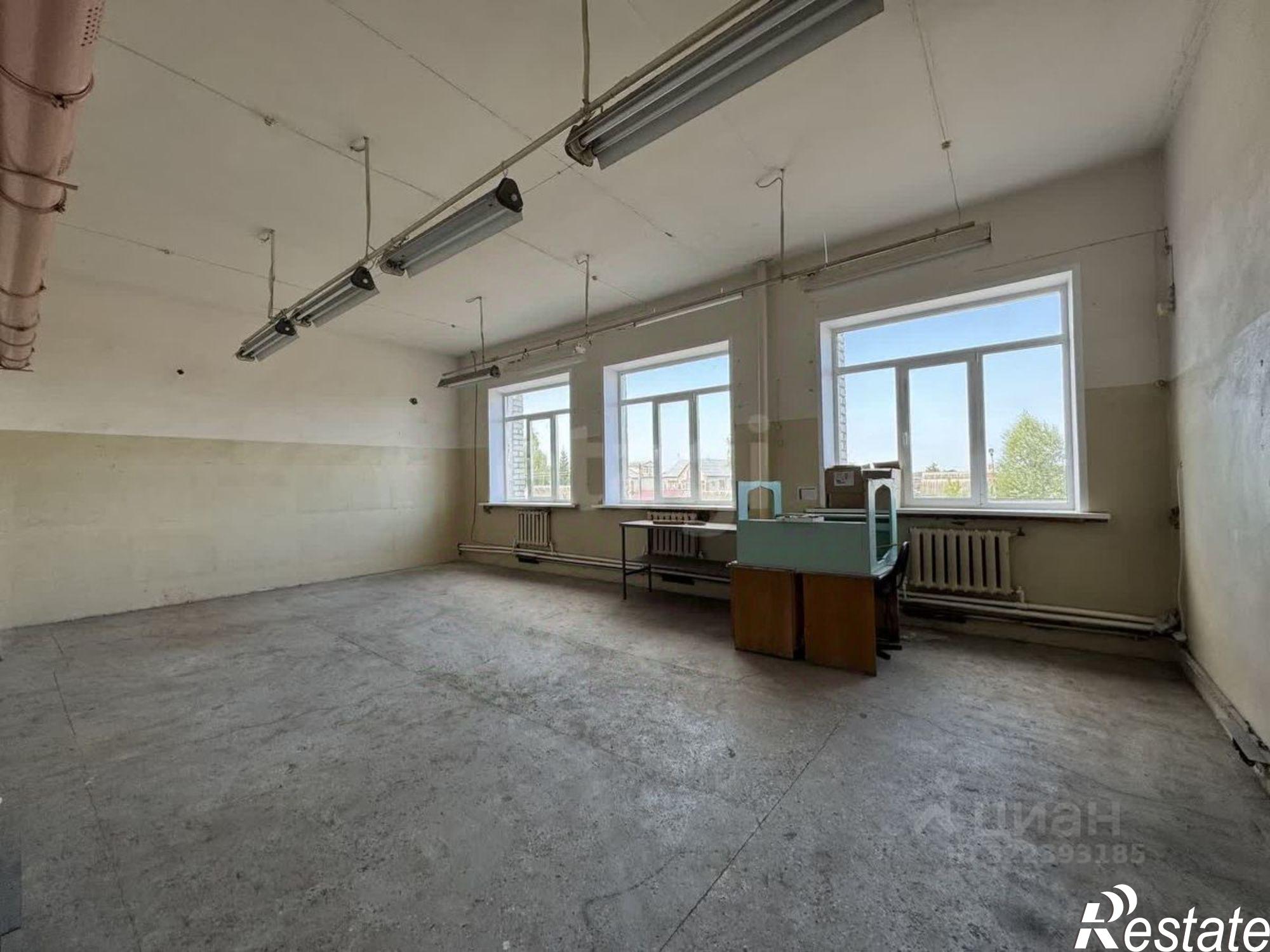 Купить складское помещение за 130 008 000 рублей на улица Свободы, 5