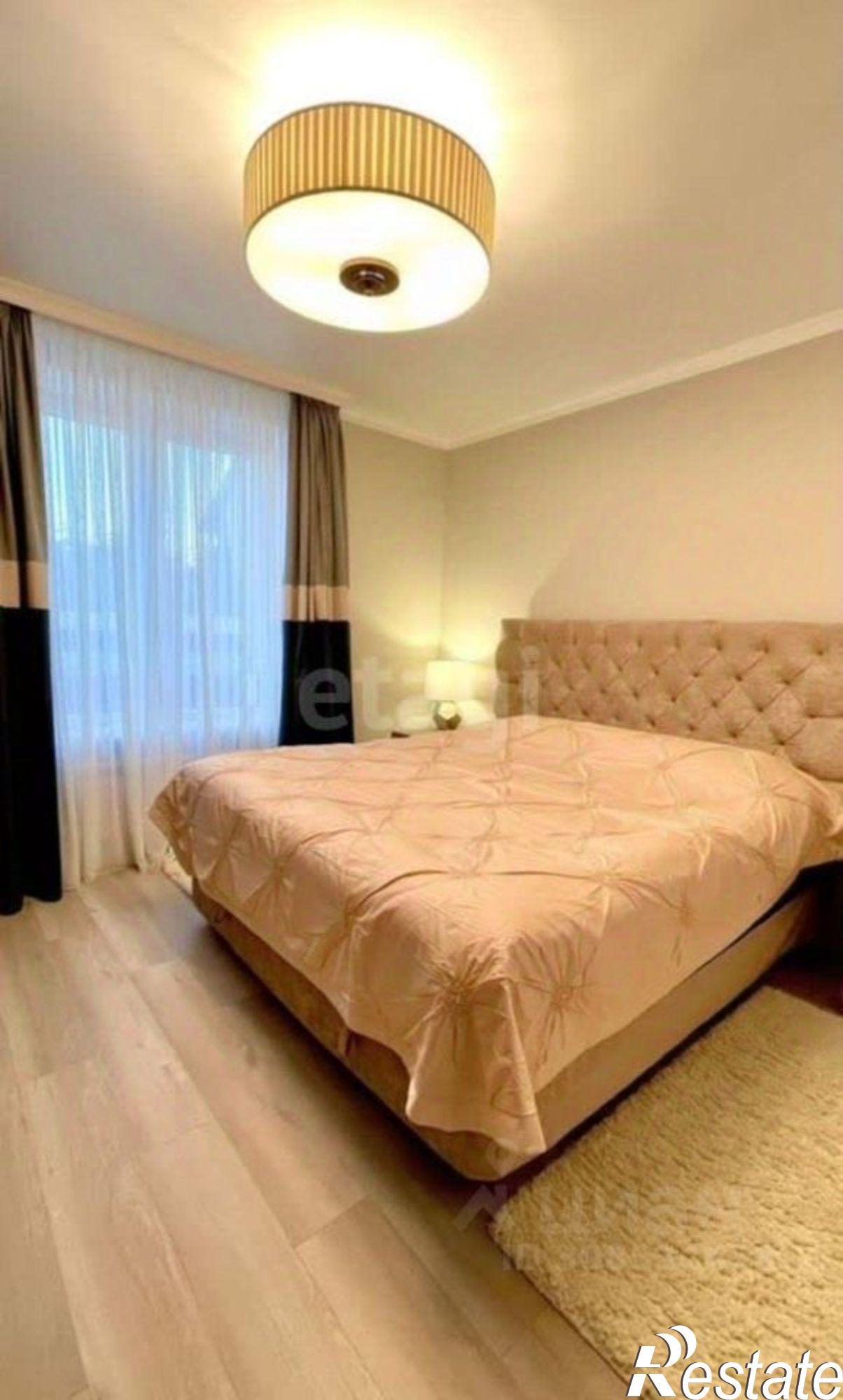 Купить квартиру за 12 900 000 рублей на улица Вали Сафроновой, 74