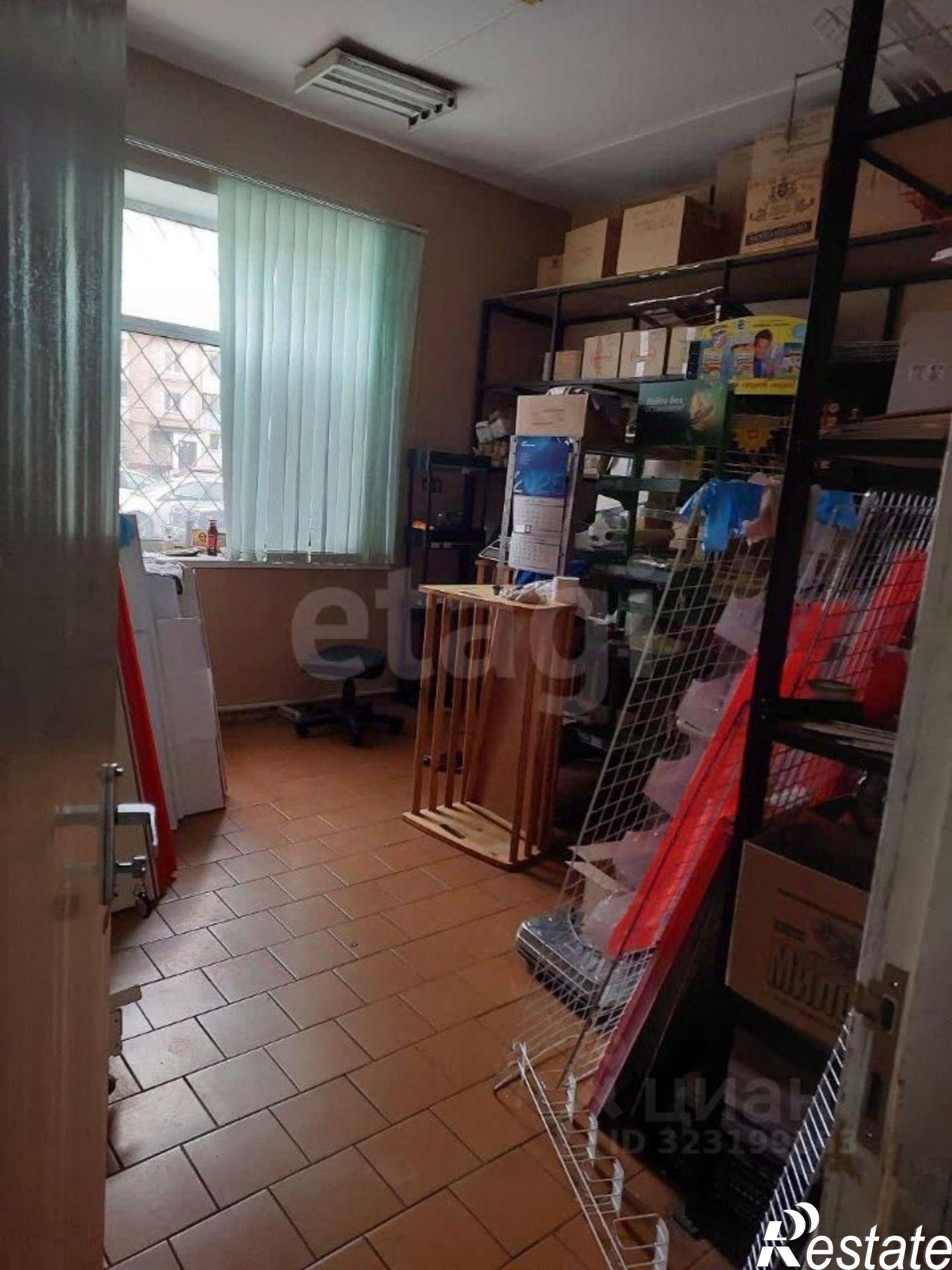 Купить помещение свободного назначения за 18 450 500 рублей на Севская улица, 21