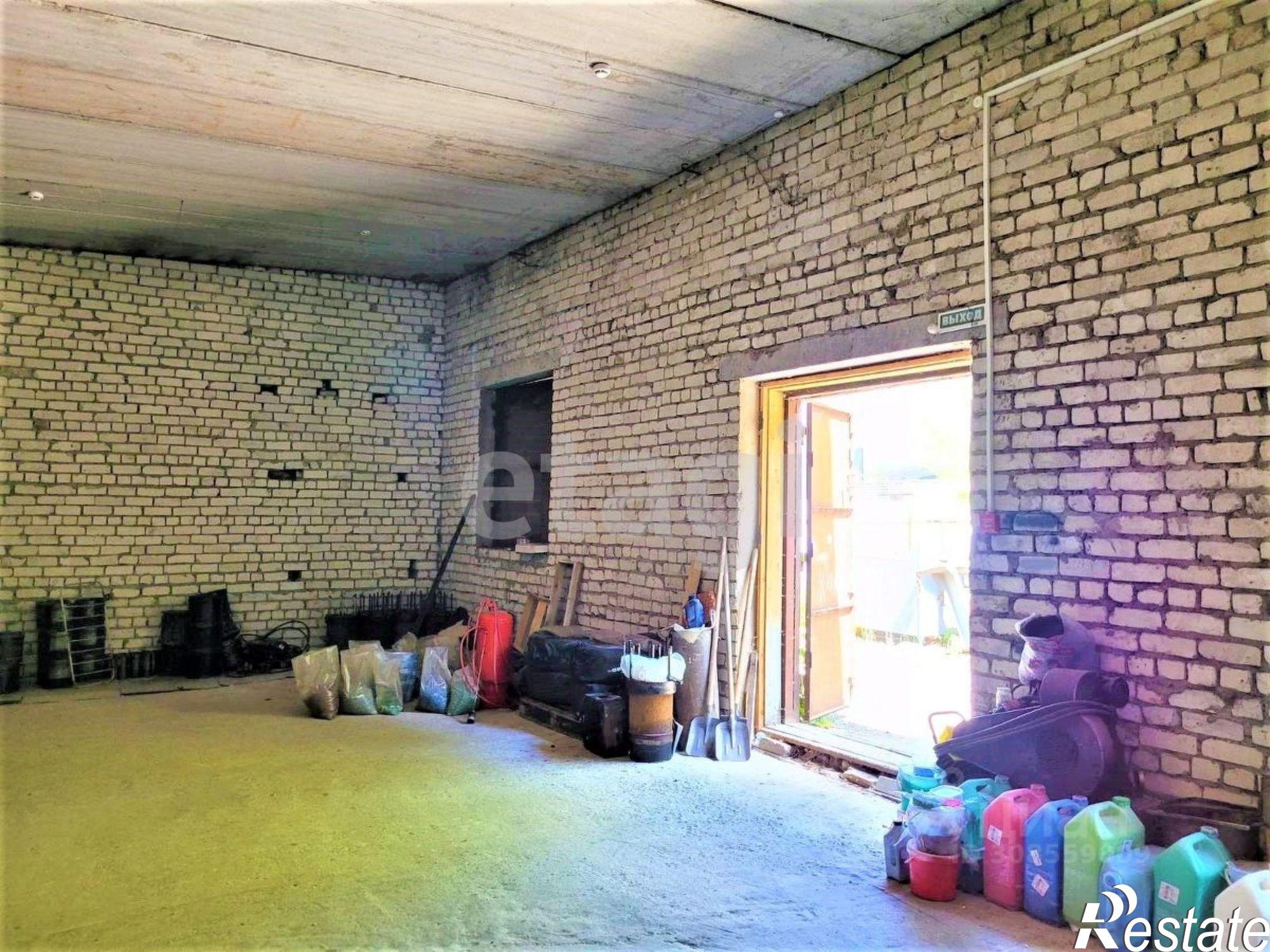 Купить складское помещение за 9 884 670 рублей на Московский проспект, 99