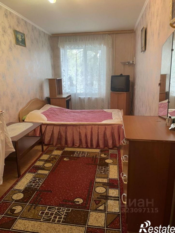 2-комн квартира улица Профсоюзов, 1,  д. 1