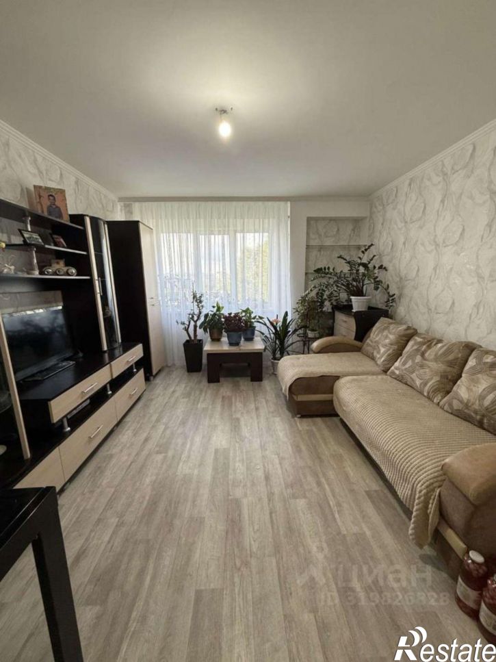 3-комн квартира улица Брянского Фронта, 12,  д. 12