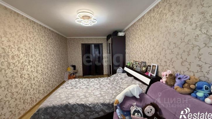 3-комн квартира Гомельская улица, 34,  д. 34