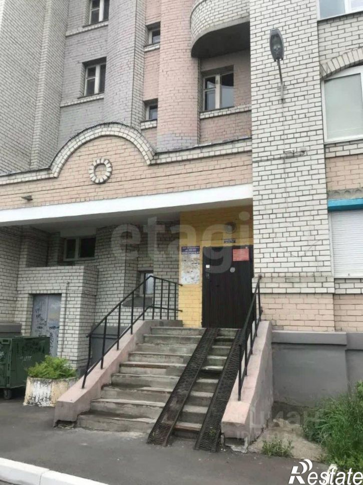 3-комн квартира улица Ромашина, 32,  д. 32