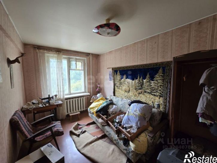 3-комн квартира улица Горбатова, 1,  д. 1