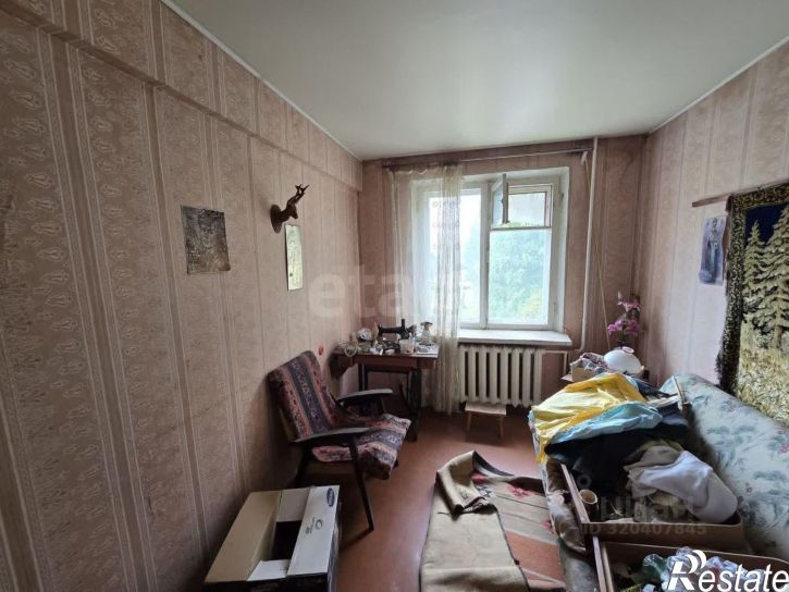 3-комн квартира улица Горбатова, 1,  д. 1