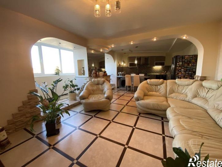 3-комн квартира улица Ромашина, 39,  д. 39