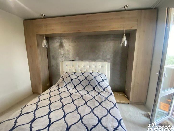 2-комн квартира улица Комарова, 57,  д. 57