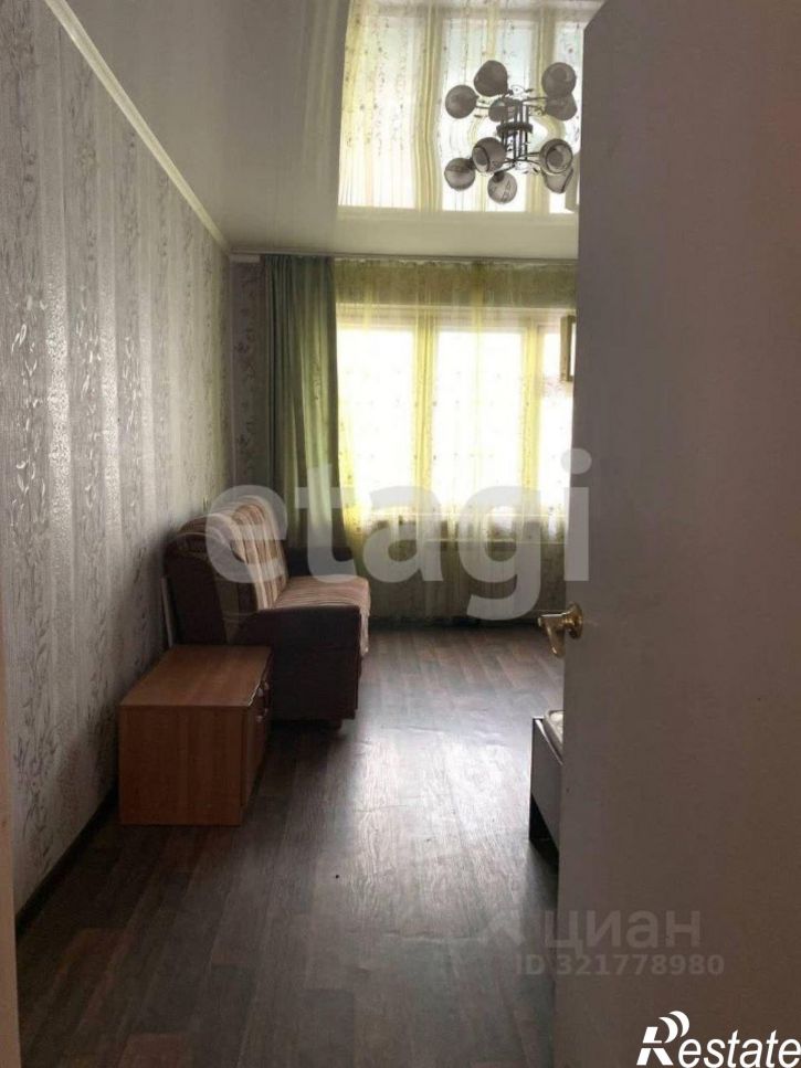 3-комн квартира улица Брянского Фронта, 28,  д. 28