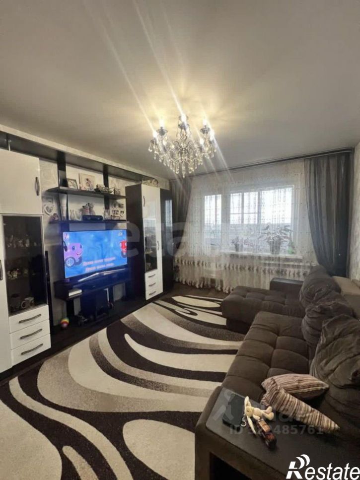 3-комн квартира улица Медведева, 13,  д. 13