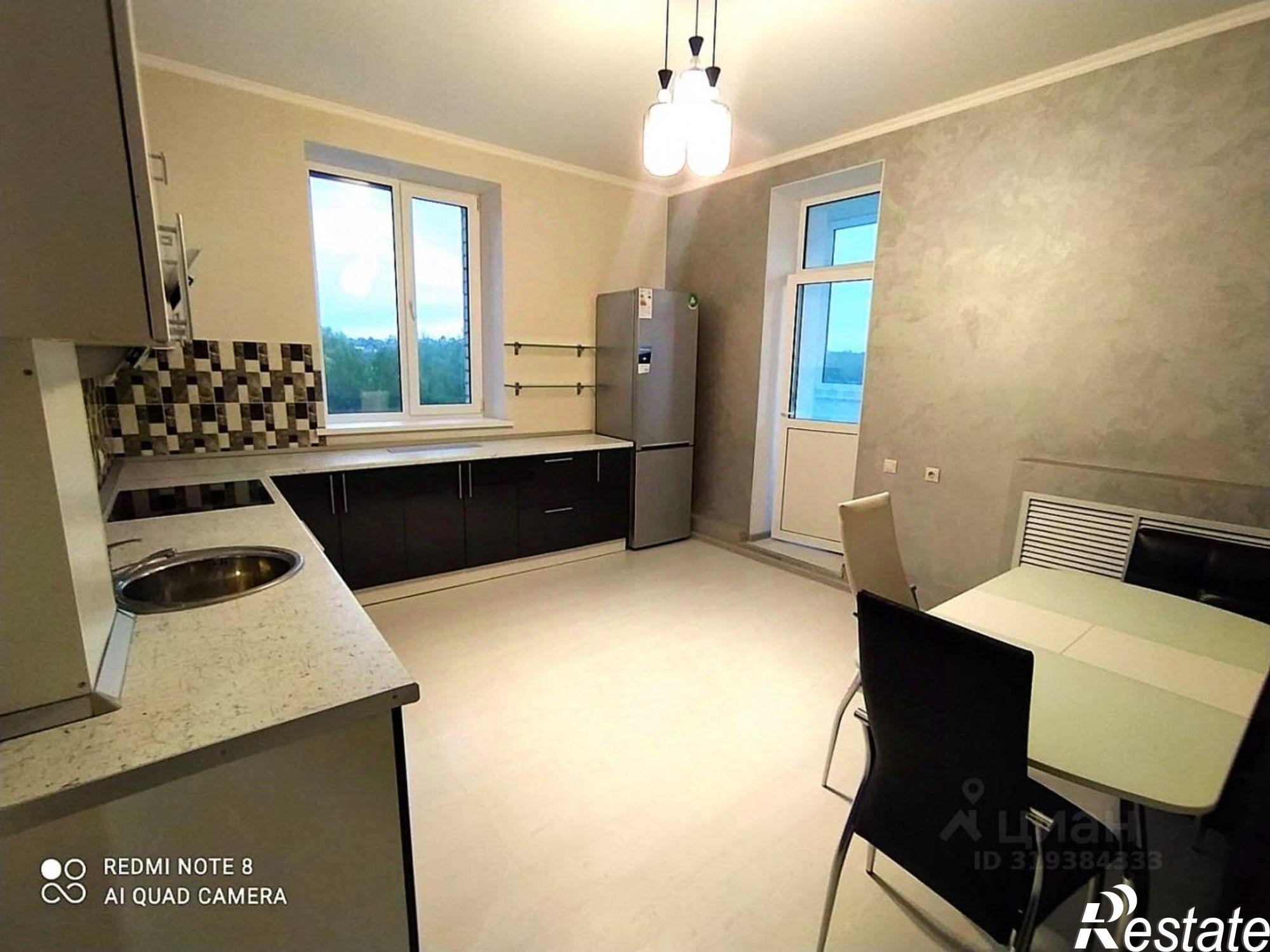 Сдать квартиру за 32 000 рублей на улица Ульянова, 52 к1