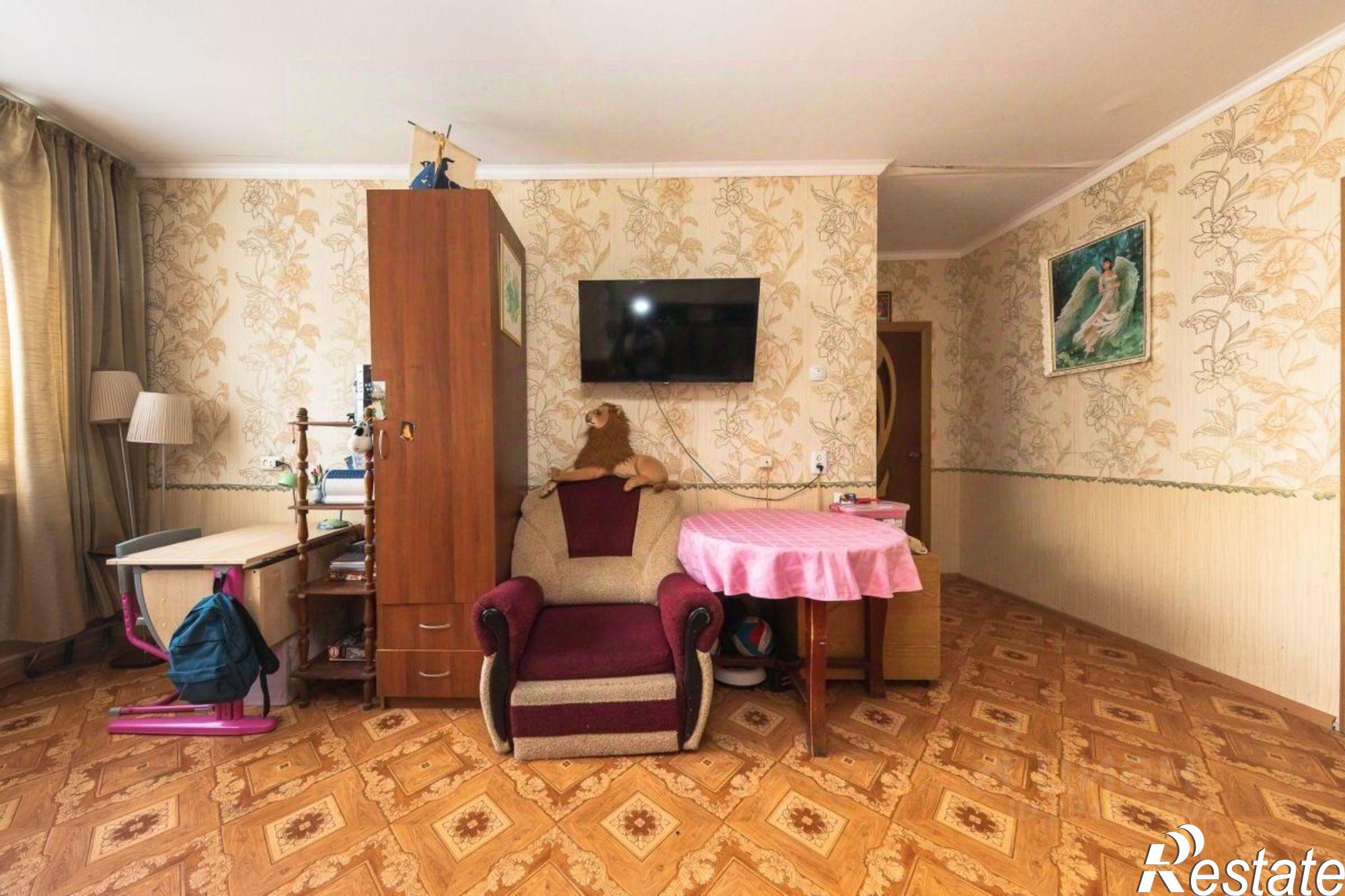 Купить квартиру за 4 100 000 рублей на улица Бурова, 47