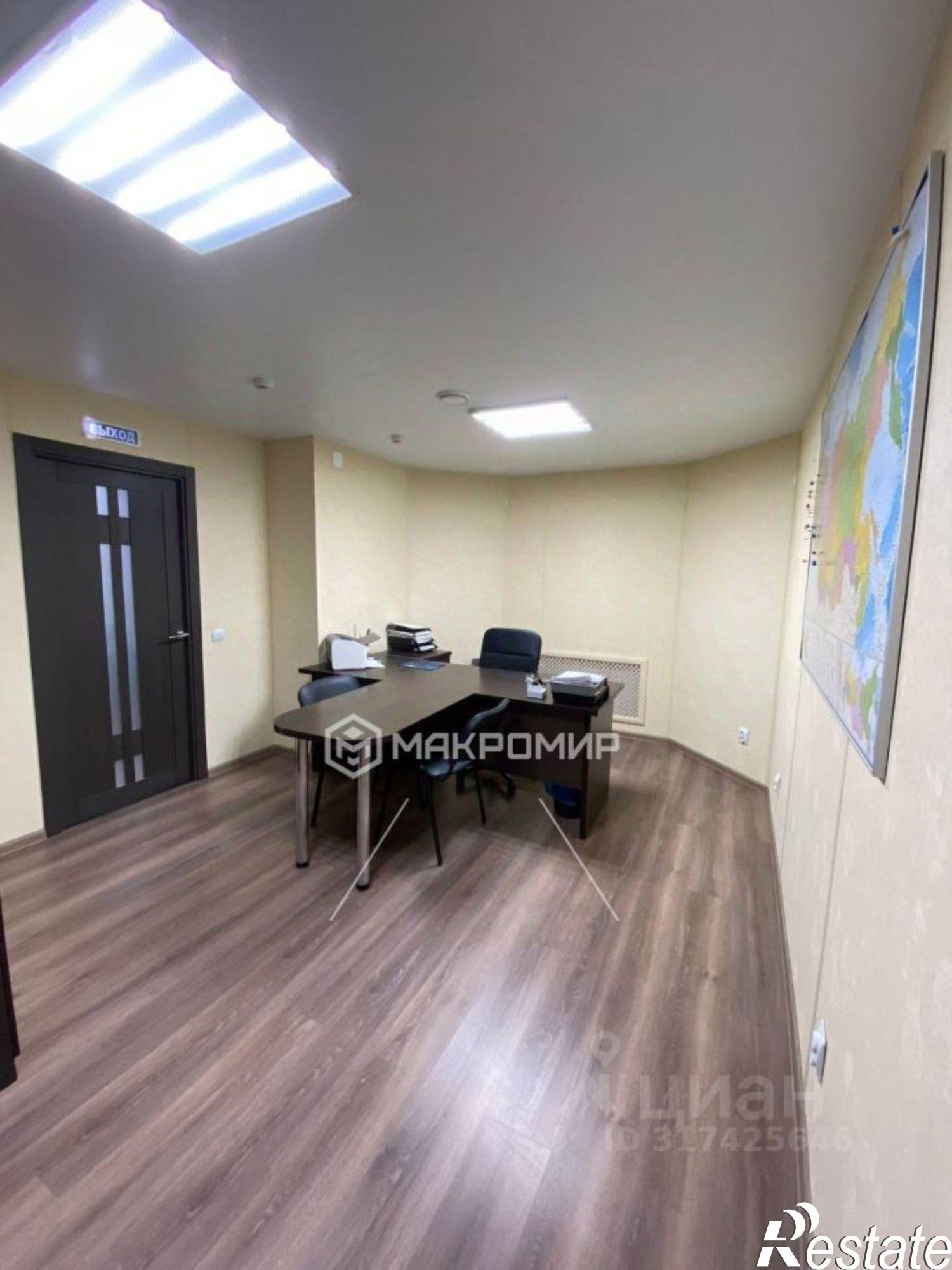 Купить офис, помещение под офис за 4 289 440 рублей на улица Комарова, 51