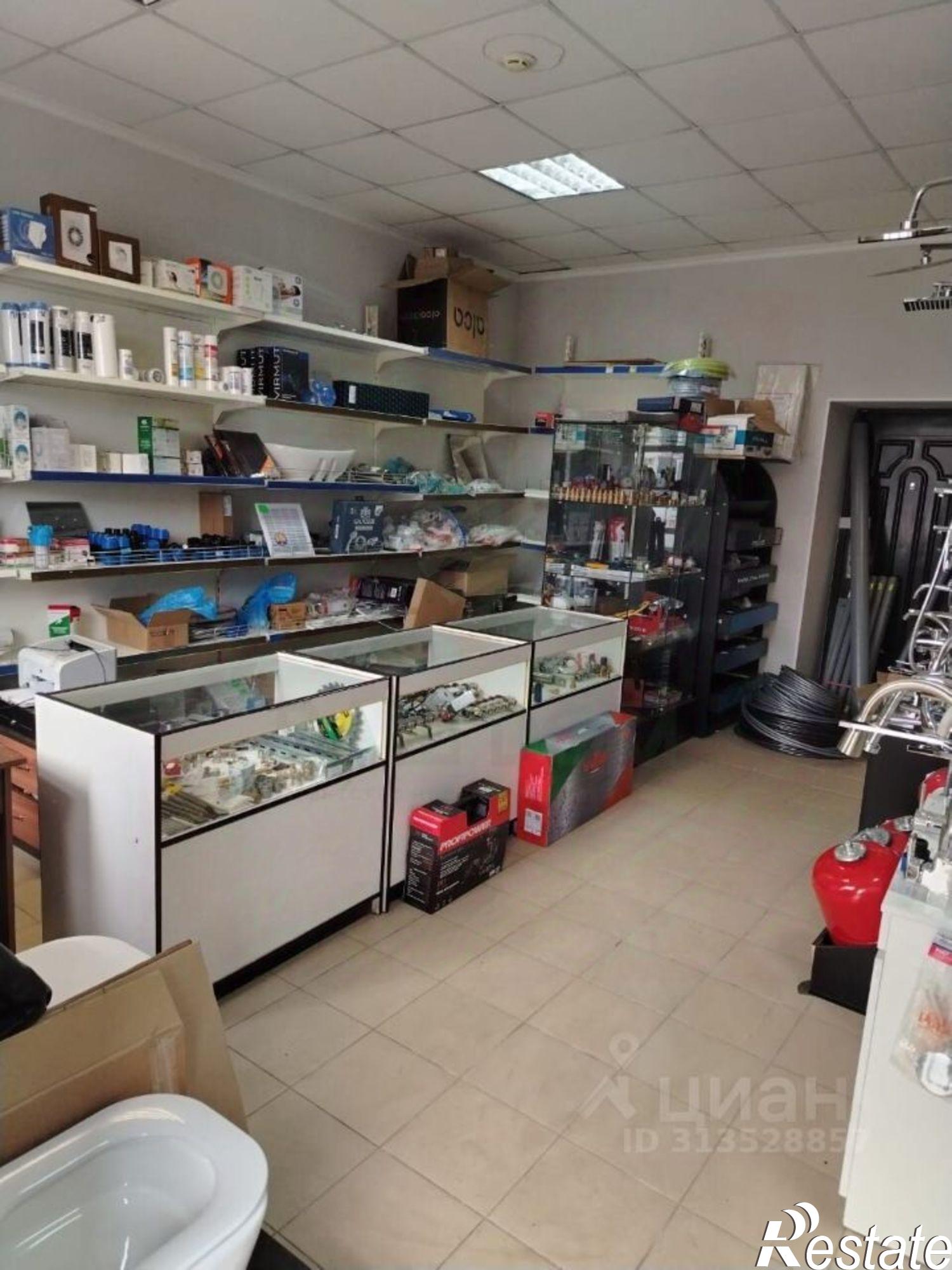 Купить торговое помещение за 73 914 000 рублей на Сталелитейная улица, 12А