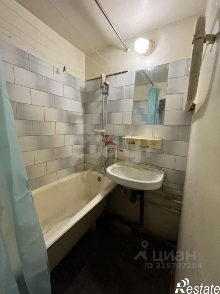 2-комн квартира улица Бурова, 47,  д. 47