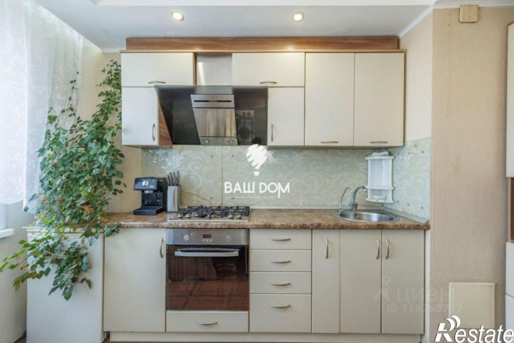 3-комн квартира улица Камозина, 27,  д. 27