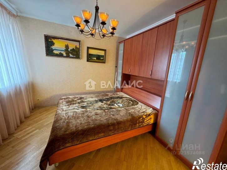 3-комн квартира улица Крахмалёва, 39,  д. 39